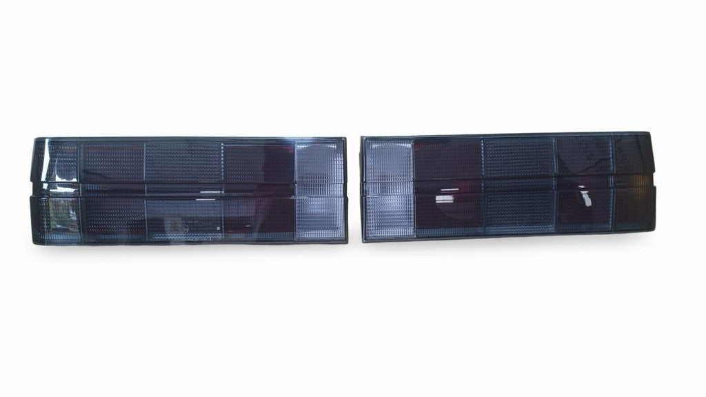 AMCP Pair Rear Lights Tail Lamps BMW 3 E30 Sedan Touring Cabrio 81-87 LHD
