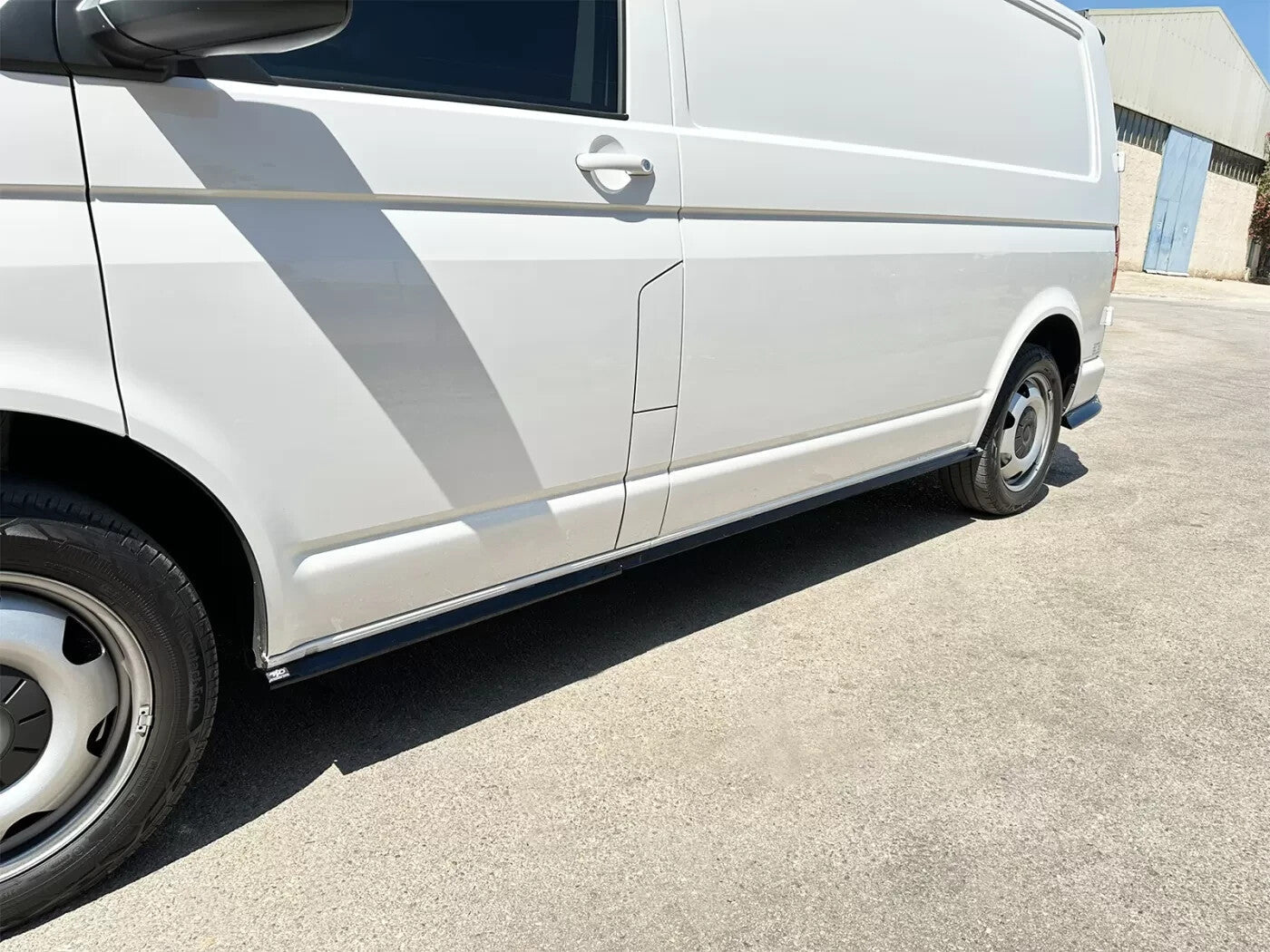 Motordrome Side Skirts Extensions T6.1 Long Gloss Black