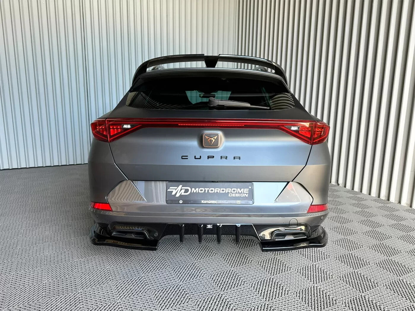 Motordrome Rear Diffuser Splitter V.1 Cupra Formentor Mk1 Facelift Gloss Black