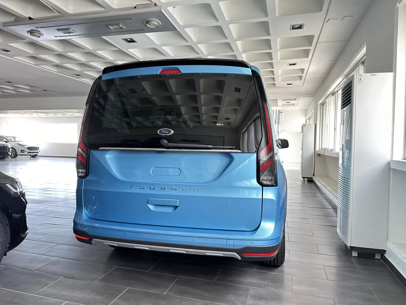 Motordrome Design Rear Wing Roof Spoiler Tailgate Ford Tourneo Connect 3 Mk3 2022- / Volkswagen VW Caddy 5 Mk5 2021-