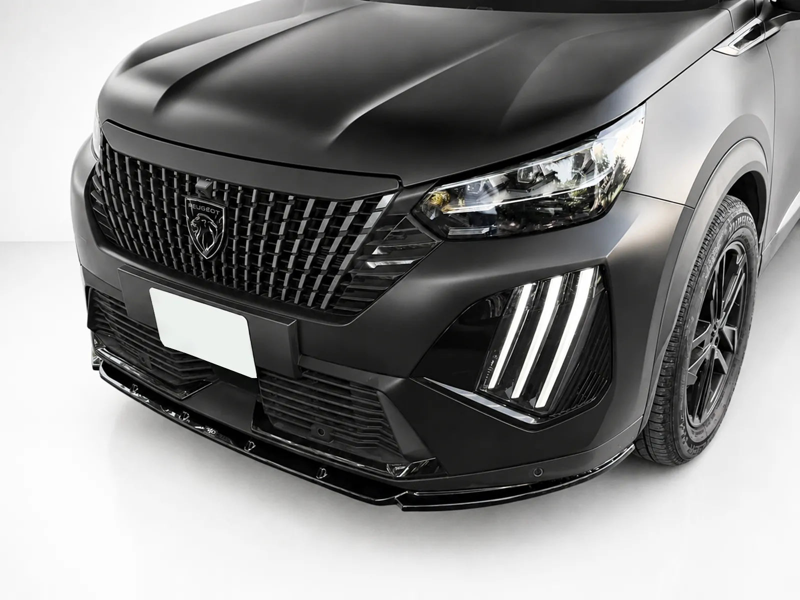 Motordrome Front Splitter Peugeot 2008 Mk2 Facelift Gloss Black - Fitted front angle